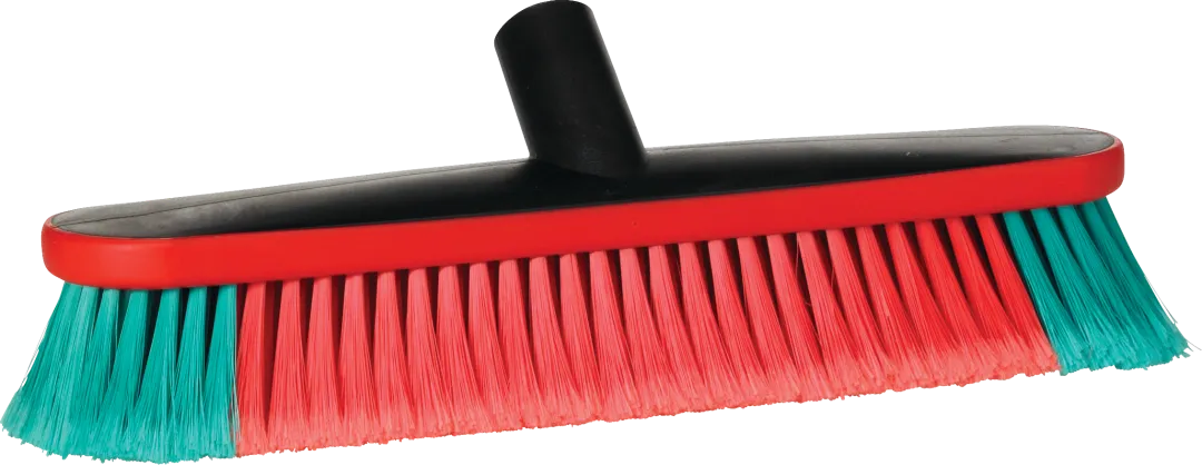 Vikan Vehicle Brush Waterfed 370mm Soft Split Black